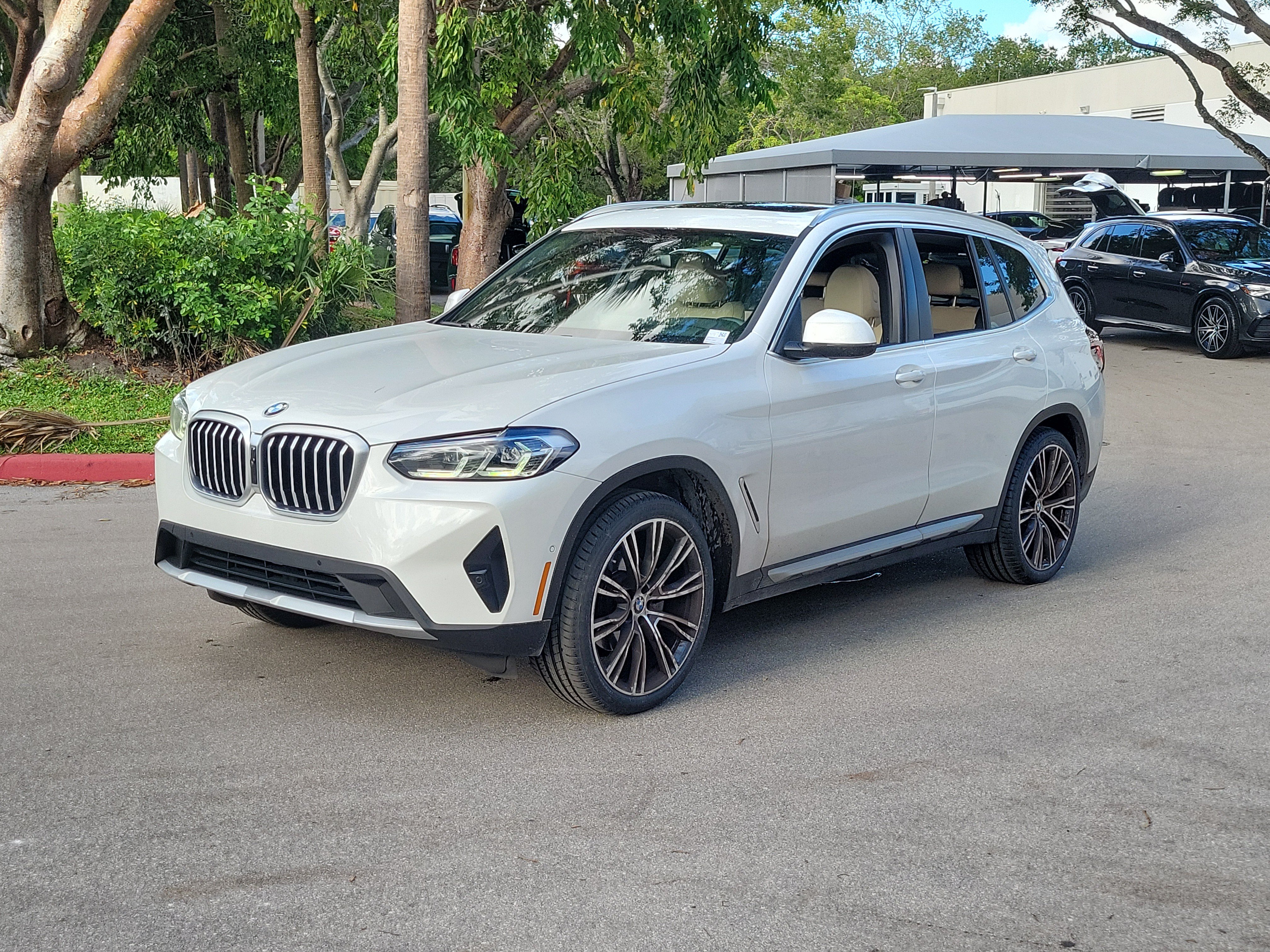 Certified 2024 BMW X3 xDrive30i w/ Premium Package w/ZPA AWD/4WD image 6