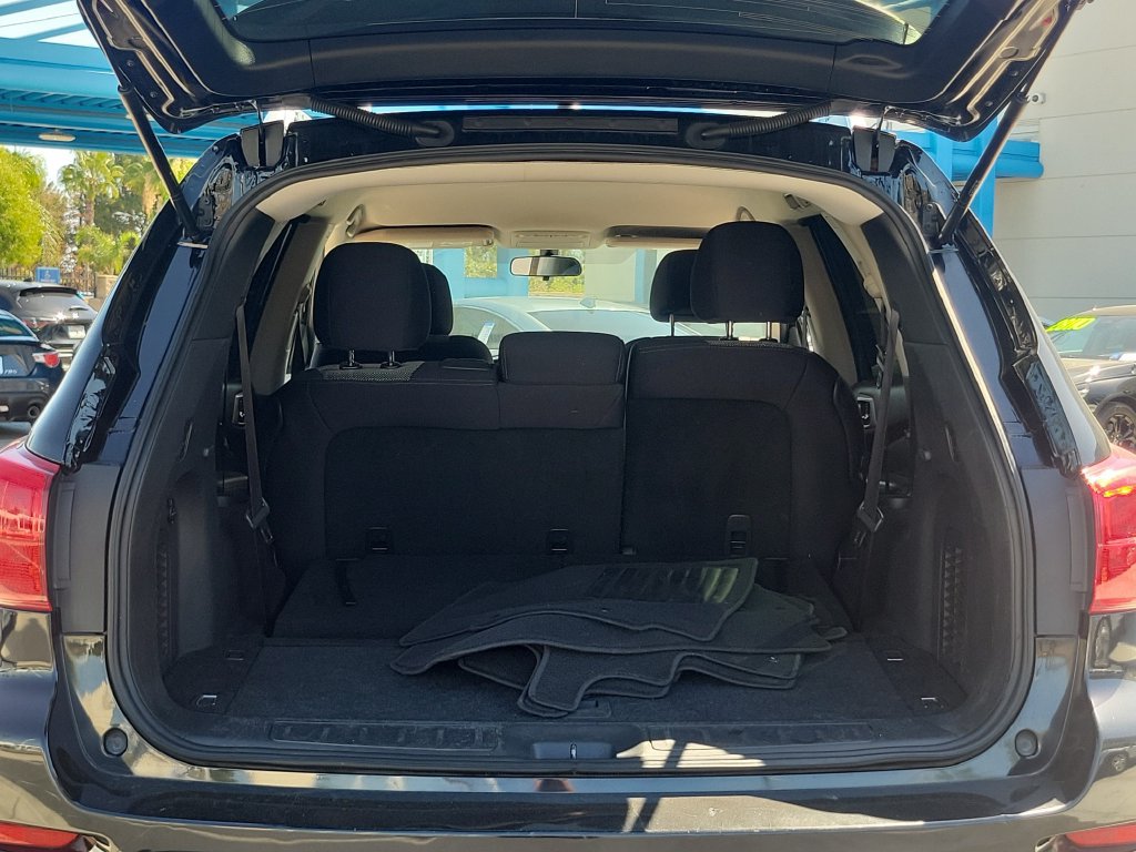 Used 2018 Nissan Pathfinder S FWD image 9