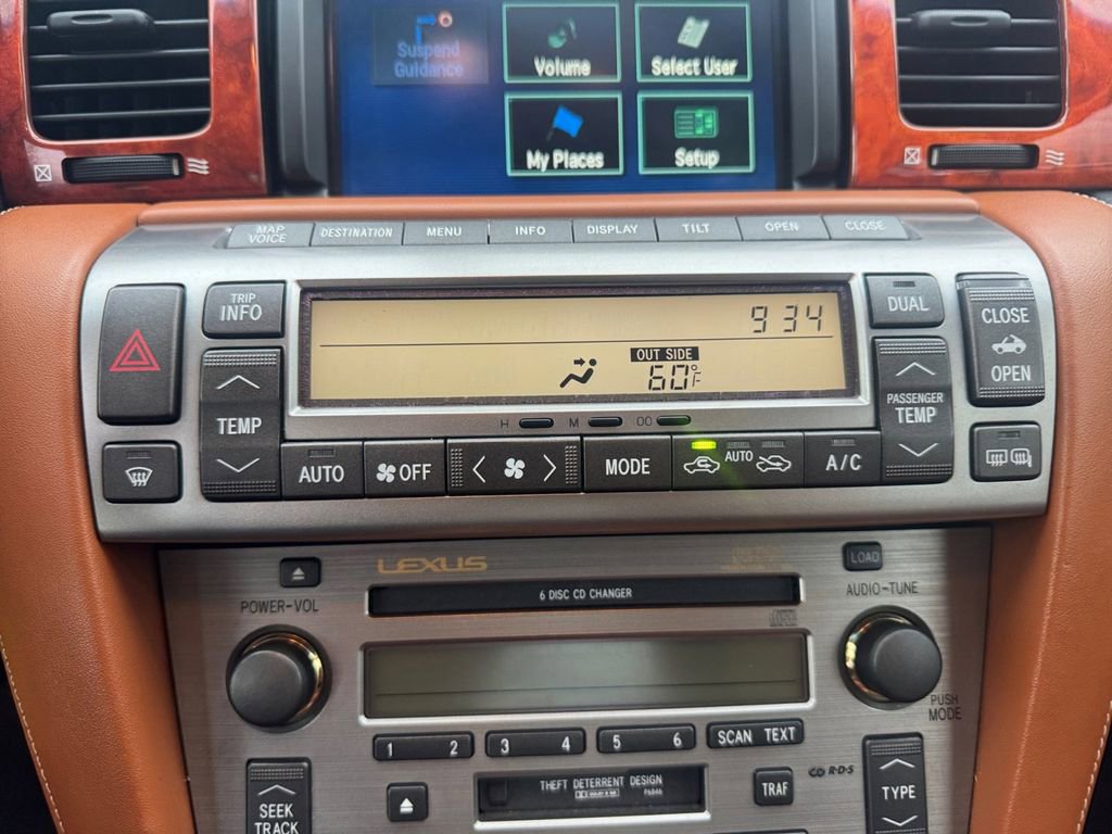 Used 2005 Lexus SC 430 Convertible RWD image 18