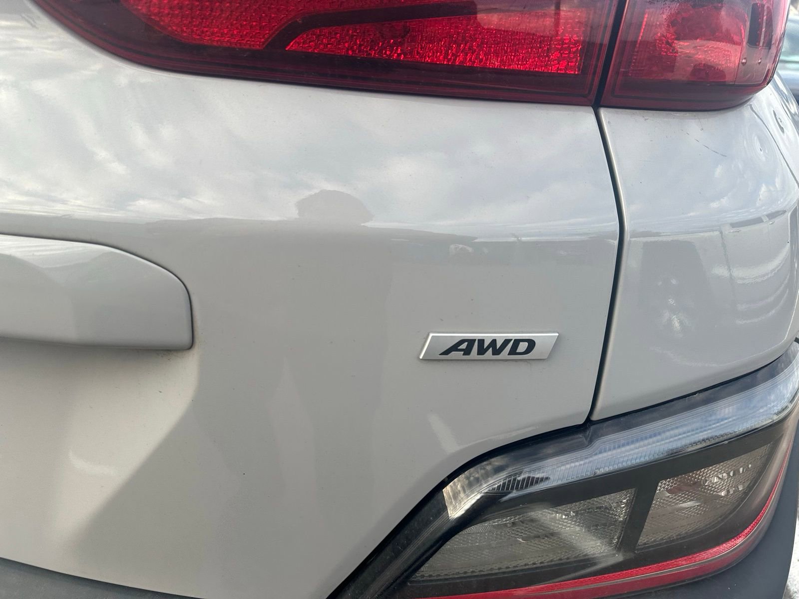 Used 2023 Hyundai Kona SEL image 7