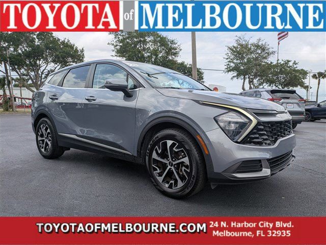 Used 2023 Kia Sportage EX image 1