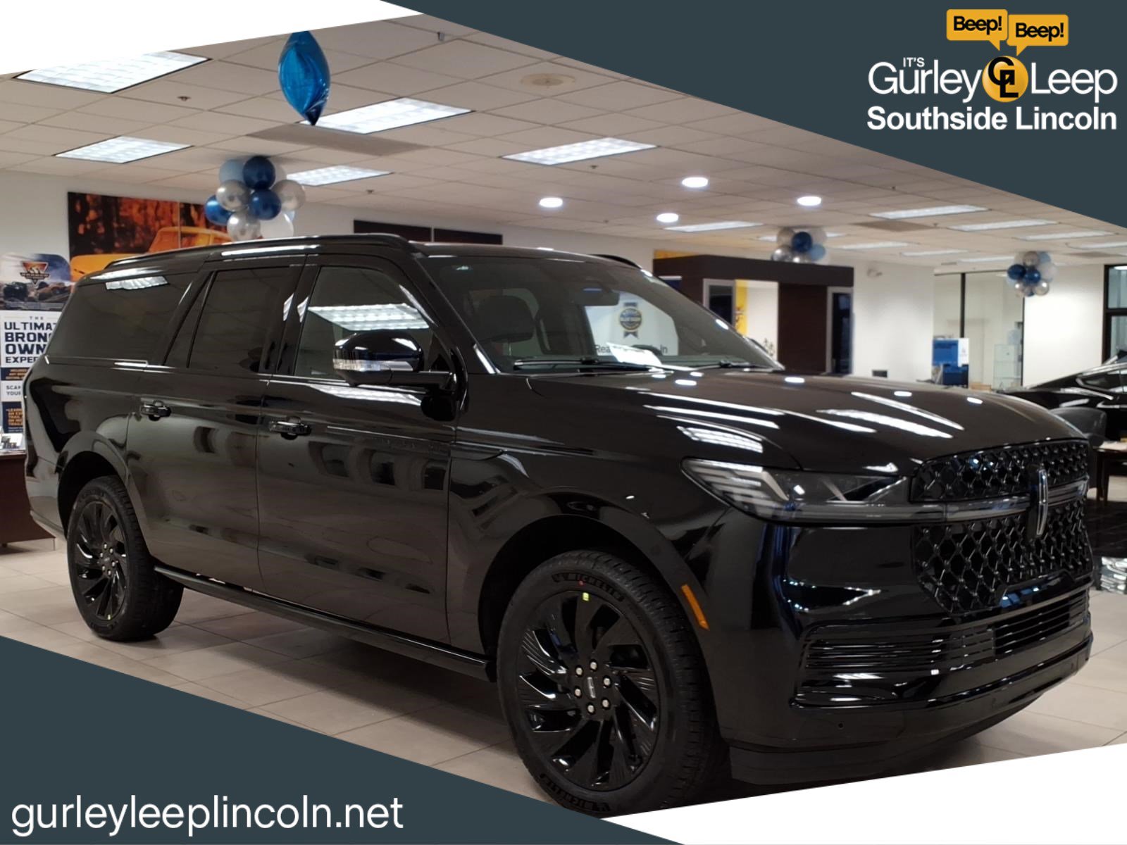 New 2026 Lincoln Navigator L Reserve w/ Jet Appearance Package AWD/4WD image 1