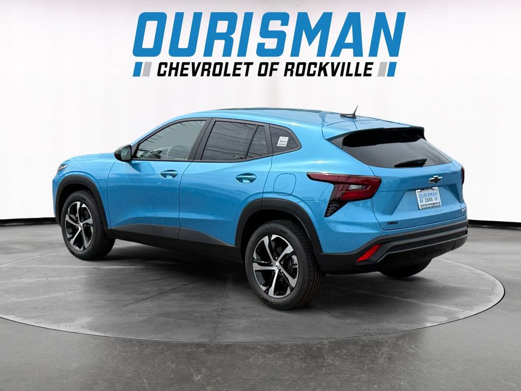 New 2026 Chevrolet Trax RS w/ Sunroof Package FWD image 4