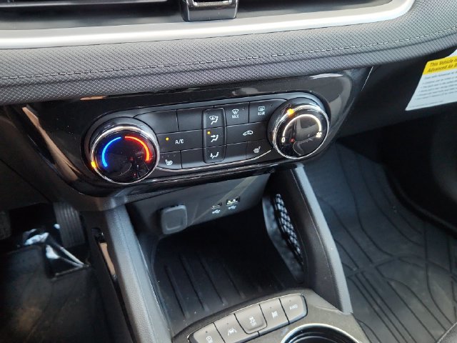 New 2026 Chevrolet TrailBlazer LT w/ LT Cold Weather Package AWD/4WD image 27