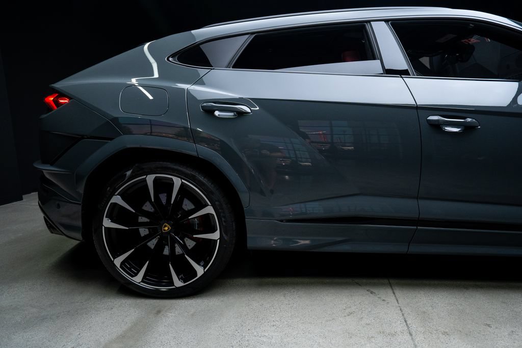 Used 2023 Lamborghini Urus S AWD/4WD image 17