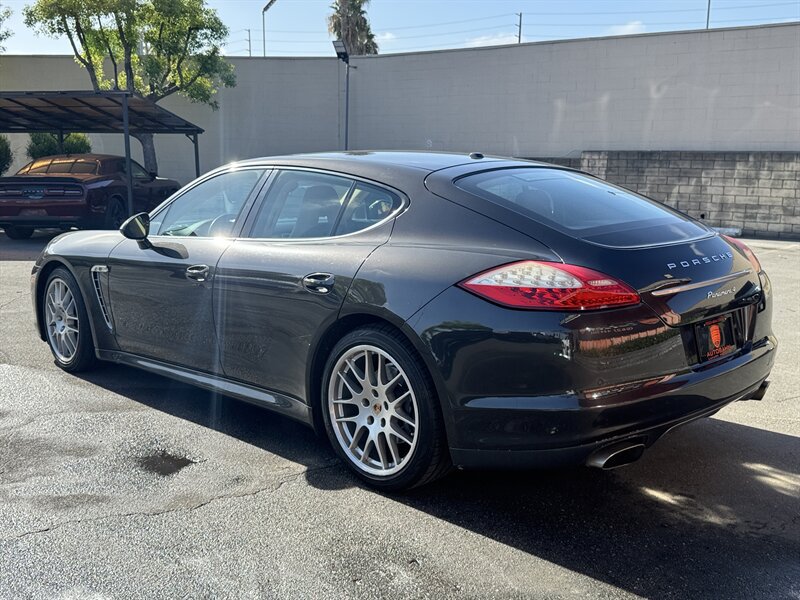 Used 2013 Porsche Panamera image 13