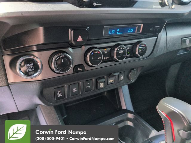 Used 2022 Toyota Tacoma TRD Sport w/ Technology Package AWD/4WD image 16
