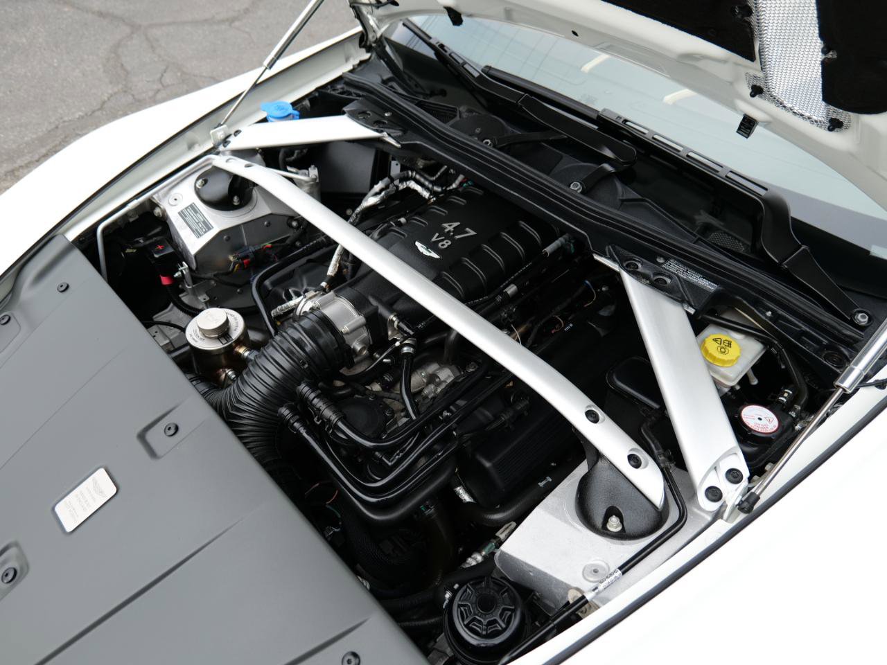 Used 2015 Aston Martin V8 Vantage S RWD image 48