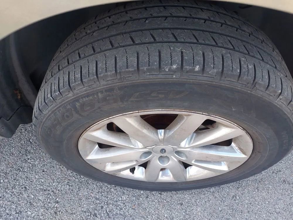 Used 2014 Ford Edge Limited image 10