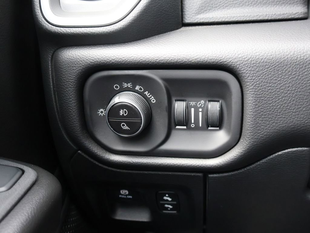 New 2026 RAM 1500 Big Horn AWD/4WD image 30