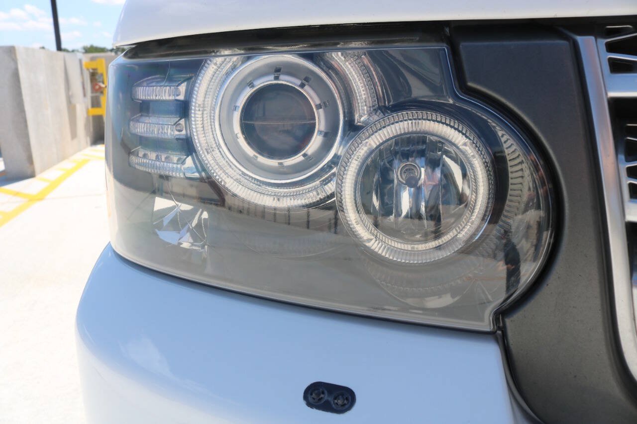 Used 2011 Land Rover Range Rover Supercharged AWD/4WD image 34