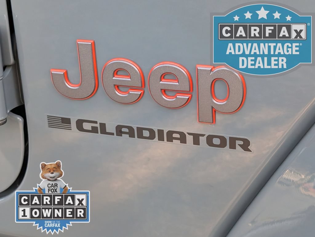 Used 2025 Jeep Gladiator Mojave AWD/4WD image 33