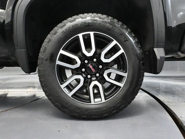 Used 2025 GMC Sierra 1500 AT4 w/ AT4 Premium Package image 16