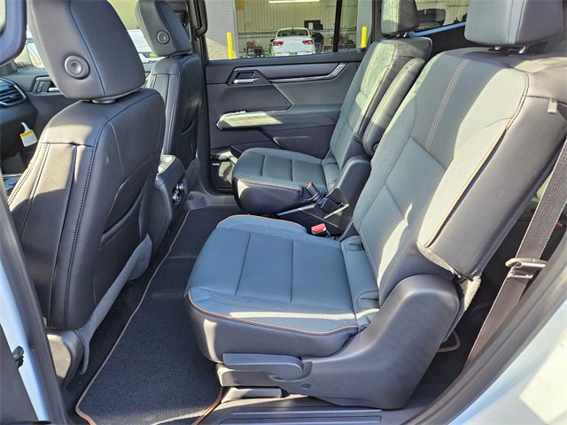 New 2026 GMC Acadia AT4 image 14