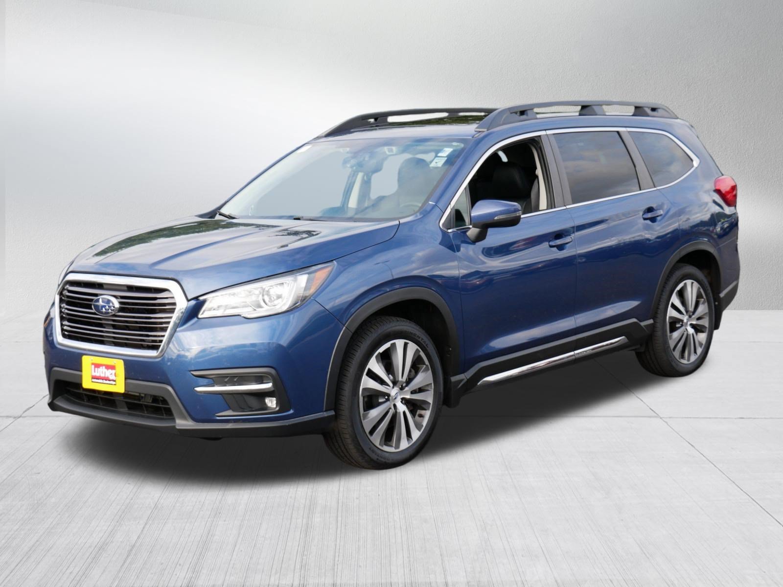 Used 2020 Subaru Ascent Limited w/ Technology Package AWD/4WD image 3