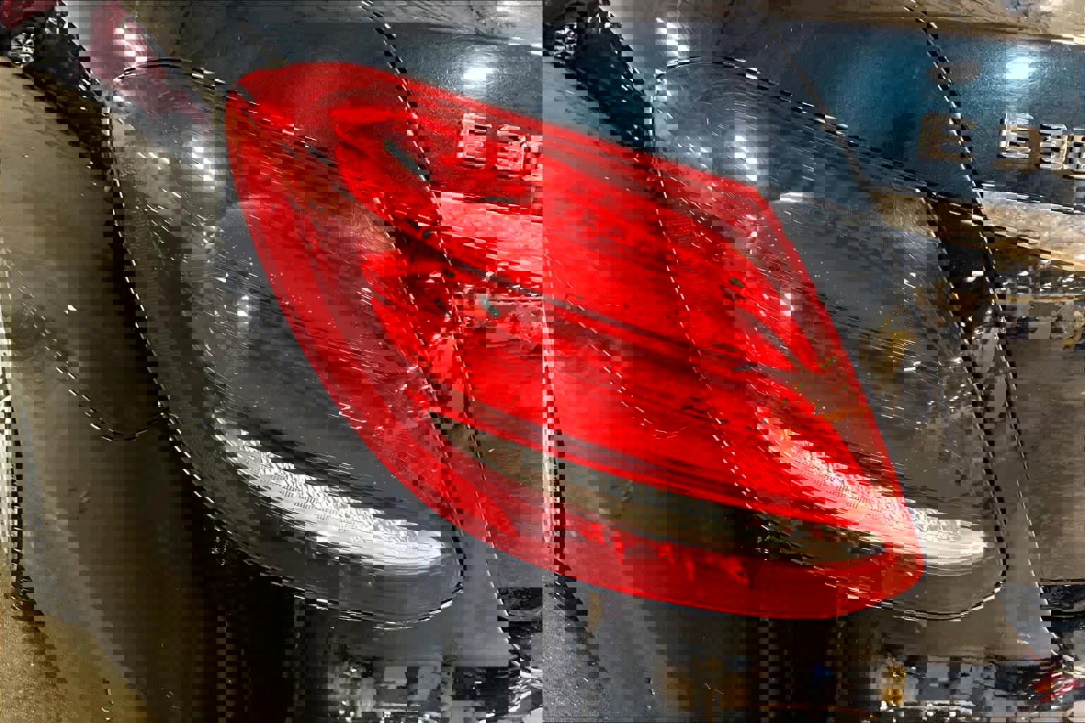 Used 2017 Mercedes-Benz E 300 4MATIC image 28