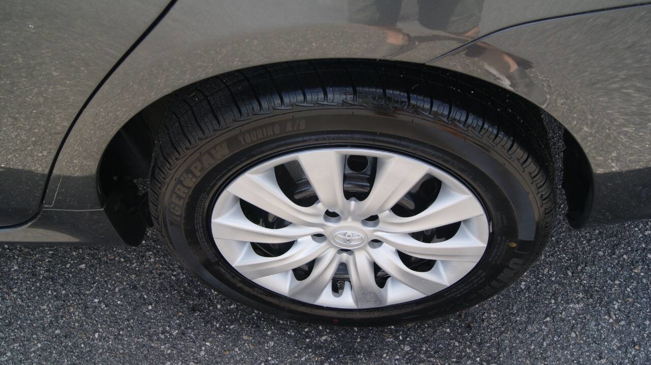 Used 2012 Toyota Corolla LE image 20