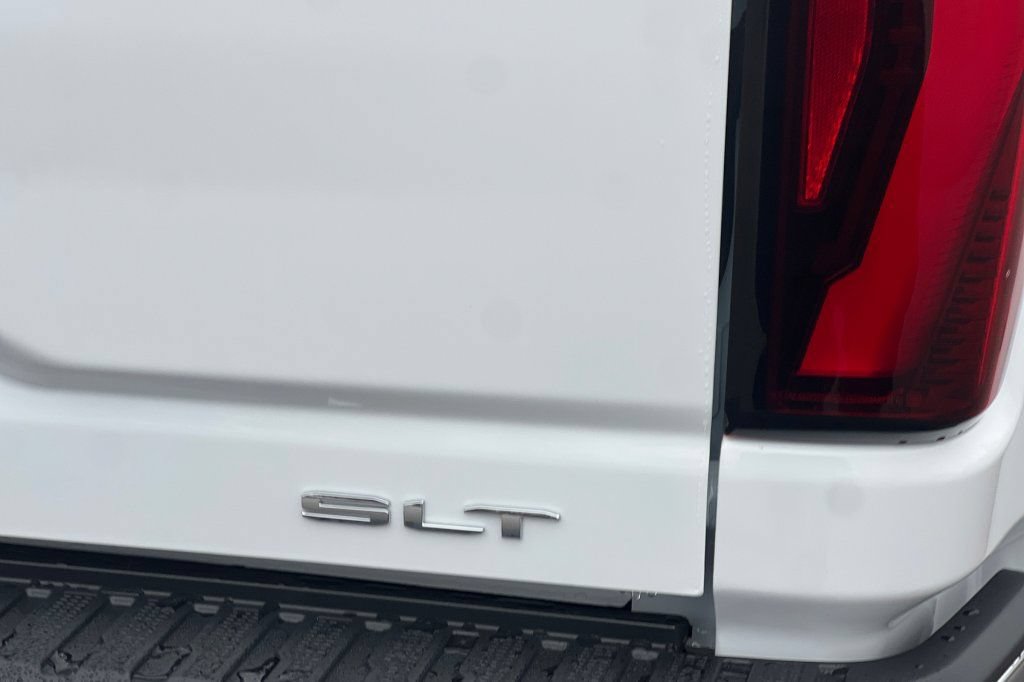 New 2026 GMC Sierra 3500 SLT w/ SLT Convenience Package AWD/4WD image 21