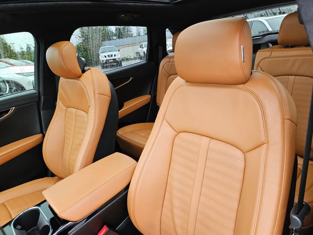 Used 2023 Lincoln Nautilus Black Label w/ Class II Trailer Tow Package image 22