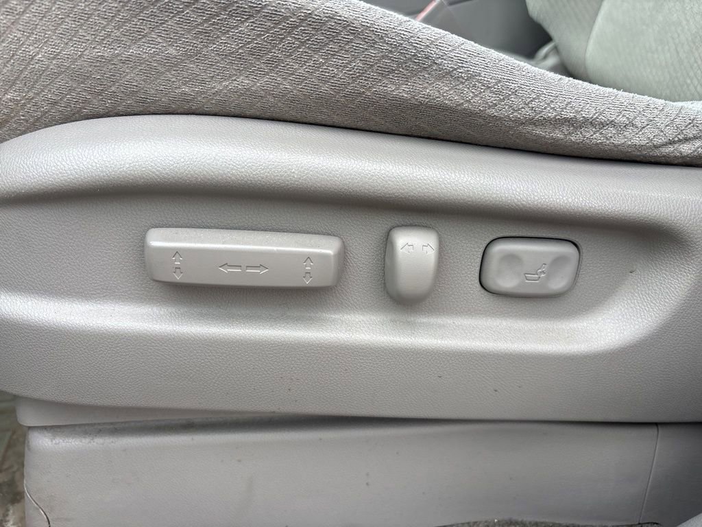 Used 2016 Honda Odyssey SE image 16
