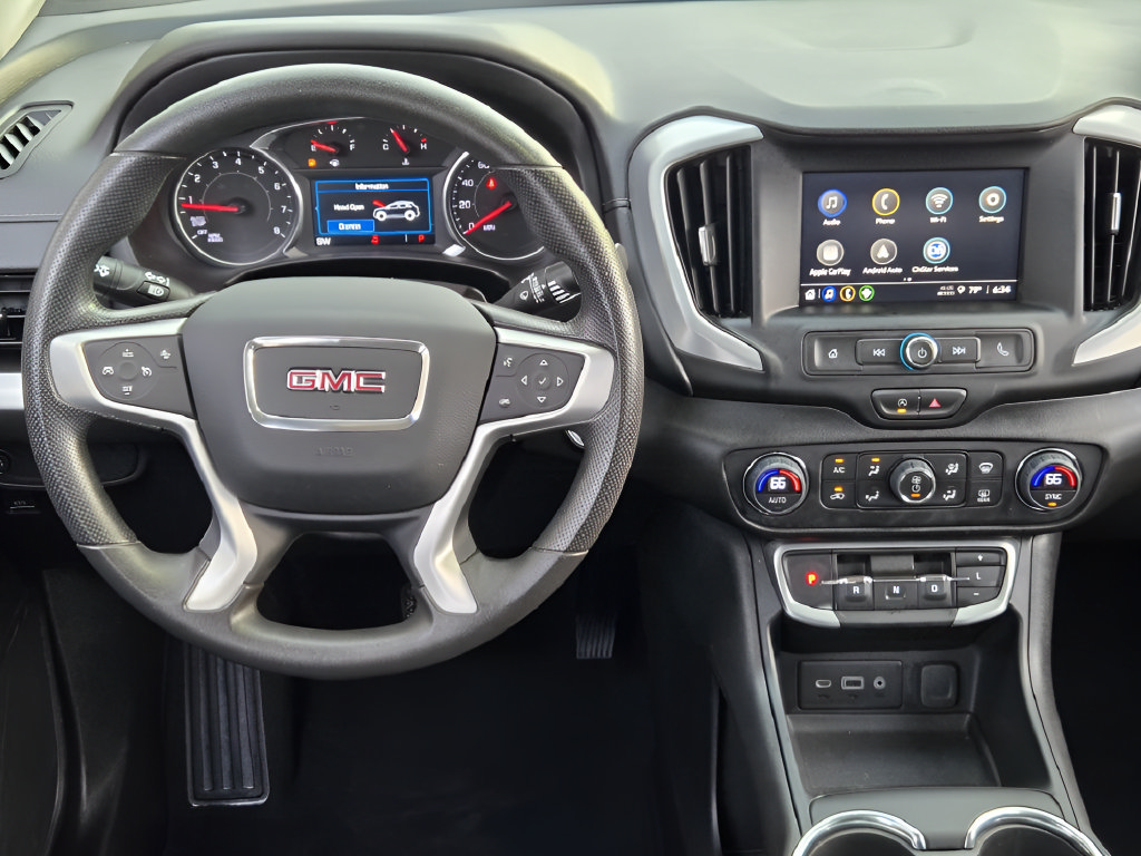 Used 2024 GMC Terrain SLE w/ Driver Convenience Package FWD image 24