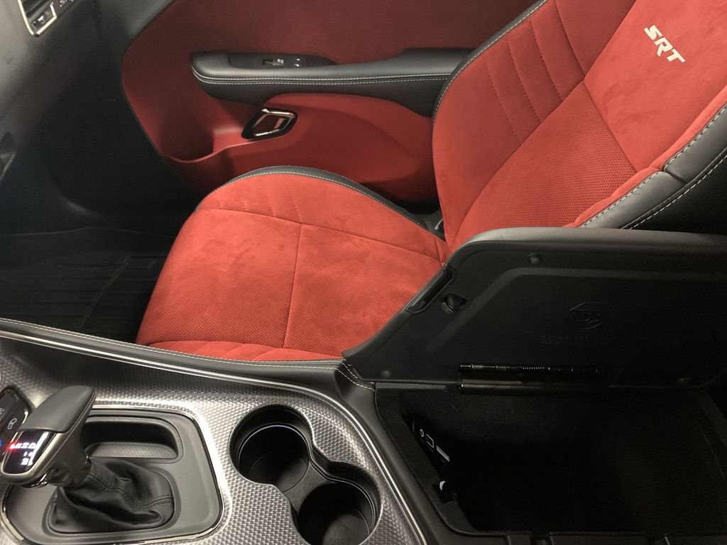 Used 2016 Dodge Challenger SRT Hellcat image 59