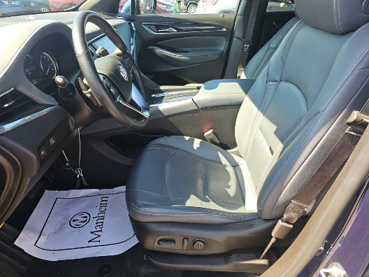 Used 2023 Buick Enclave Essence AWD/4WD image 13