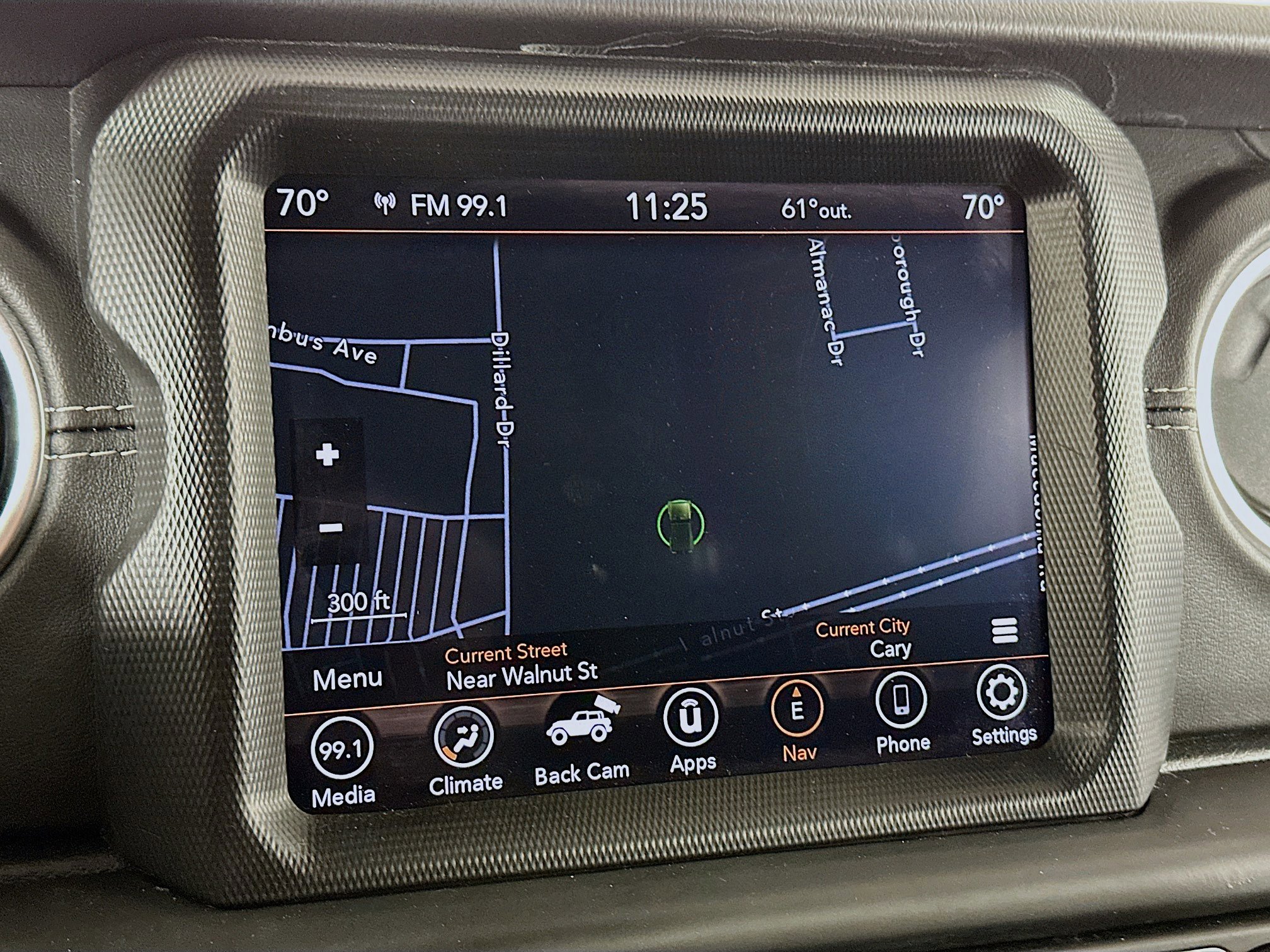 Used 2021 Jeep Wrangler Sahara w/ Cold Weather Group image 22