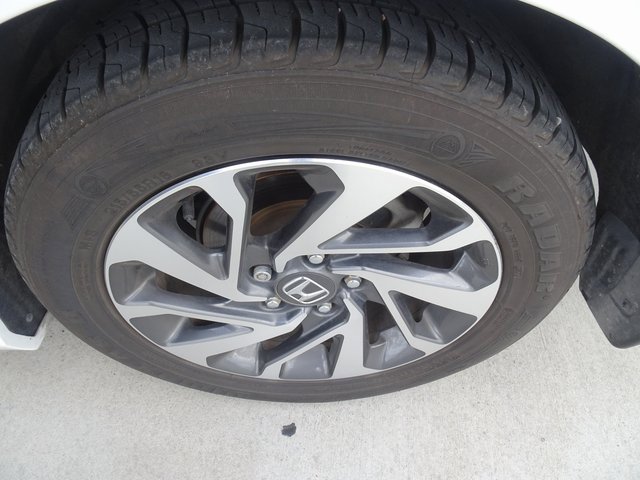 Certified 2018 Honda Civic EX image 10