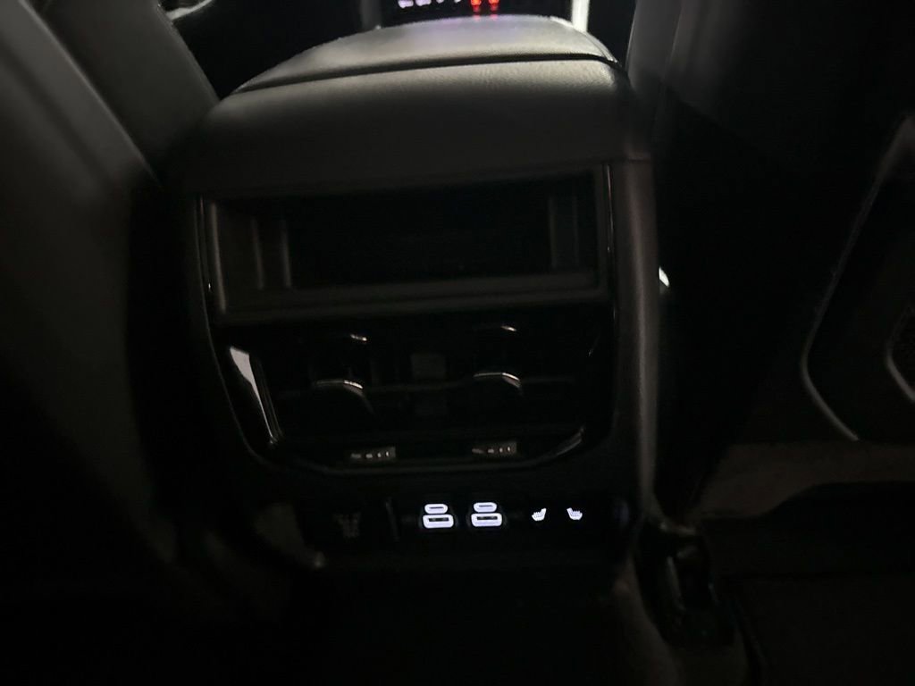 Used 2023 Jeep Grand Cherokee 4WD 4xe image 21