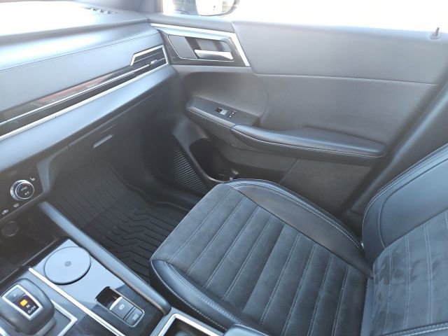 Used 2024 Mitsubishi Outlander SE Black Edition image 20