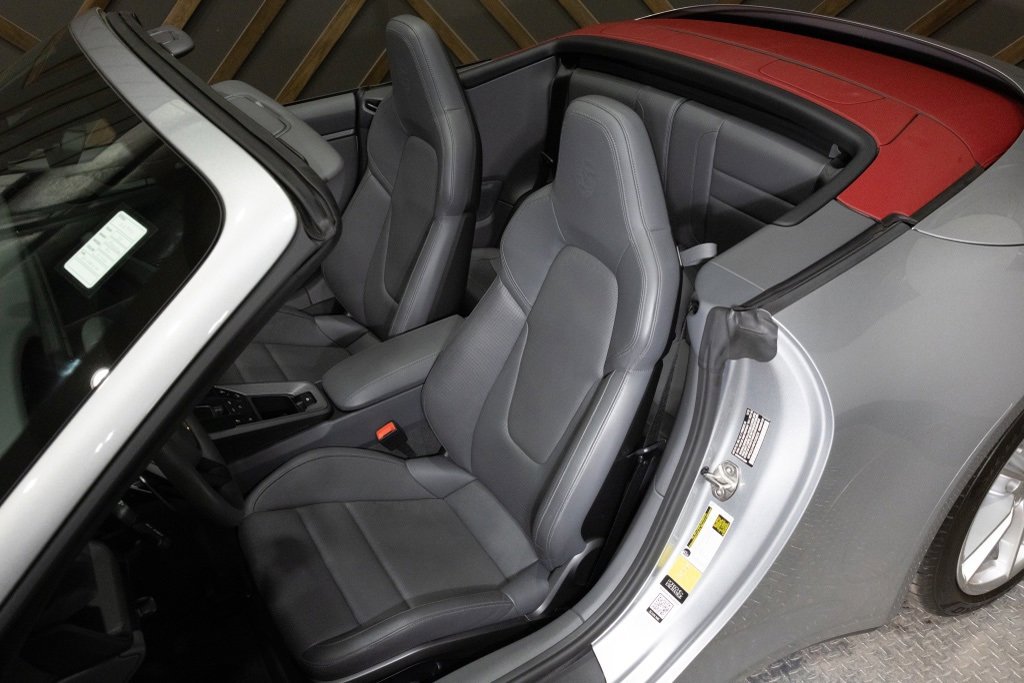 Used 2023 Porsche 911 Carrera w/ Sport Chrono Package image 41