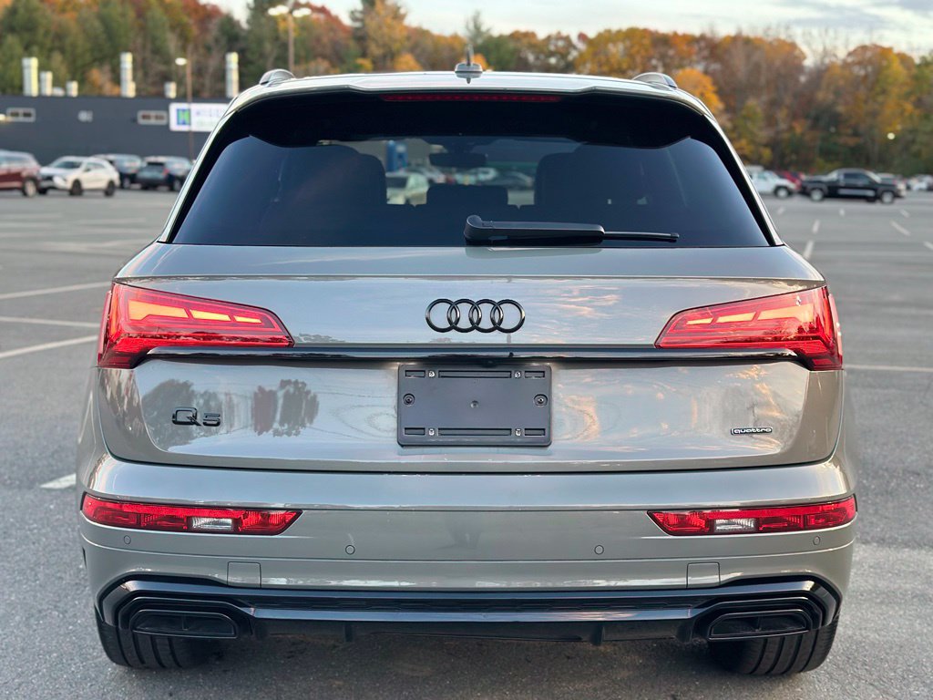 Used 2024 Audi Q5 e Premium Plus AWD/4WD image 5
