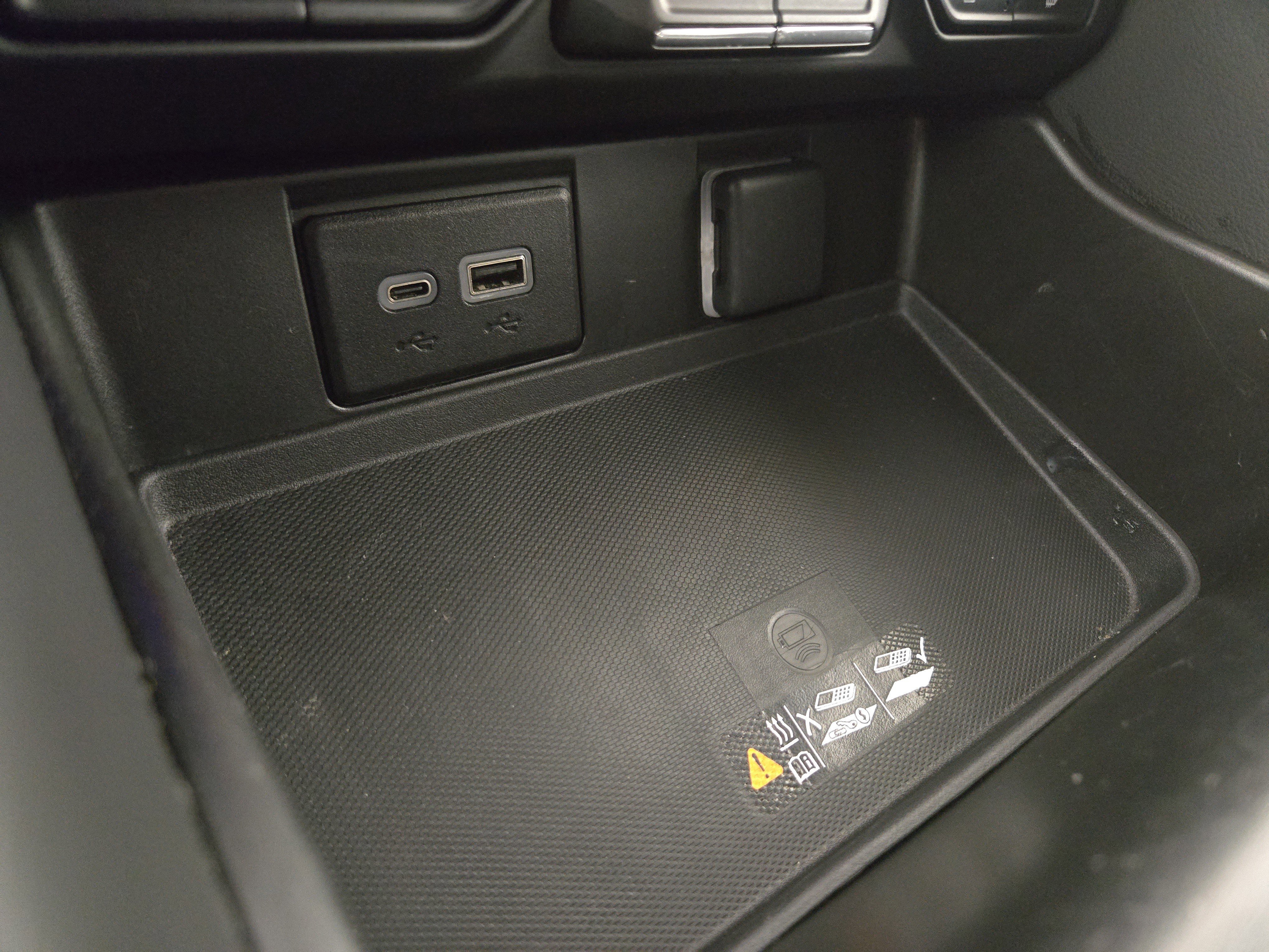 Used 2024 Chevrolet Tahoe LT image 27