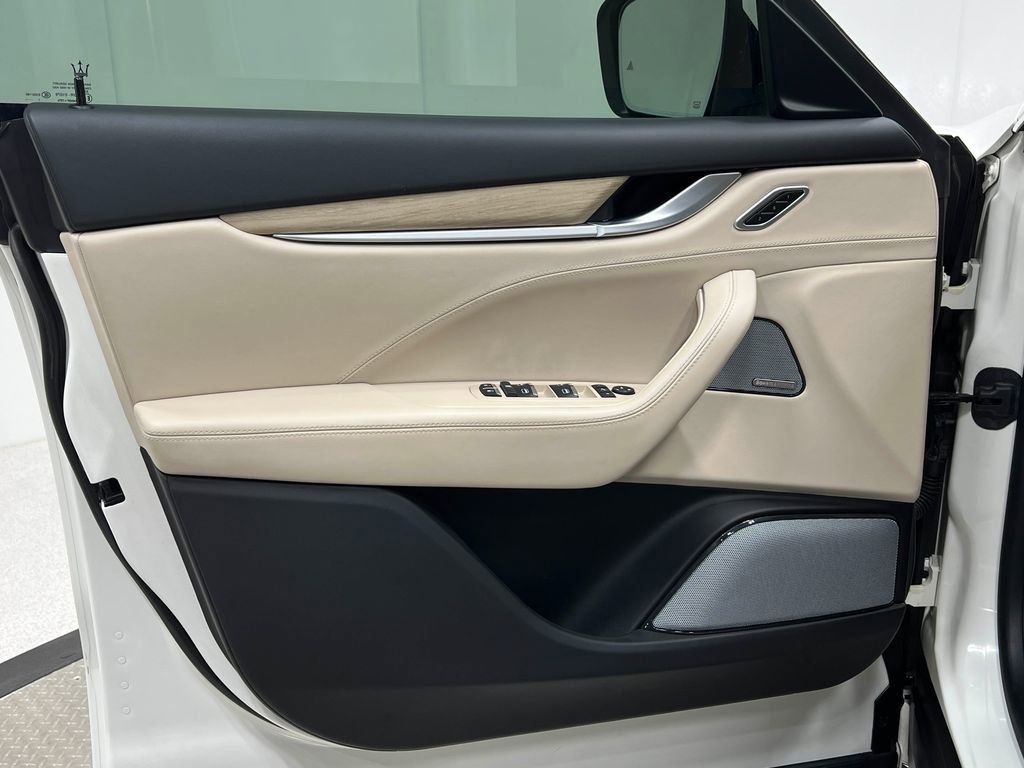 Used 2018 Maserati Levante S GranSport image 16