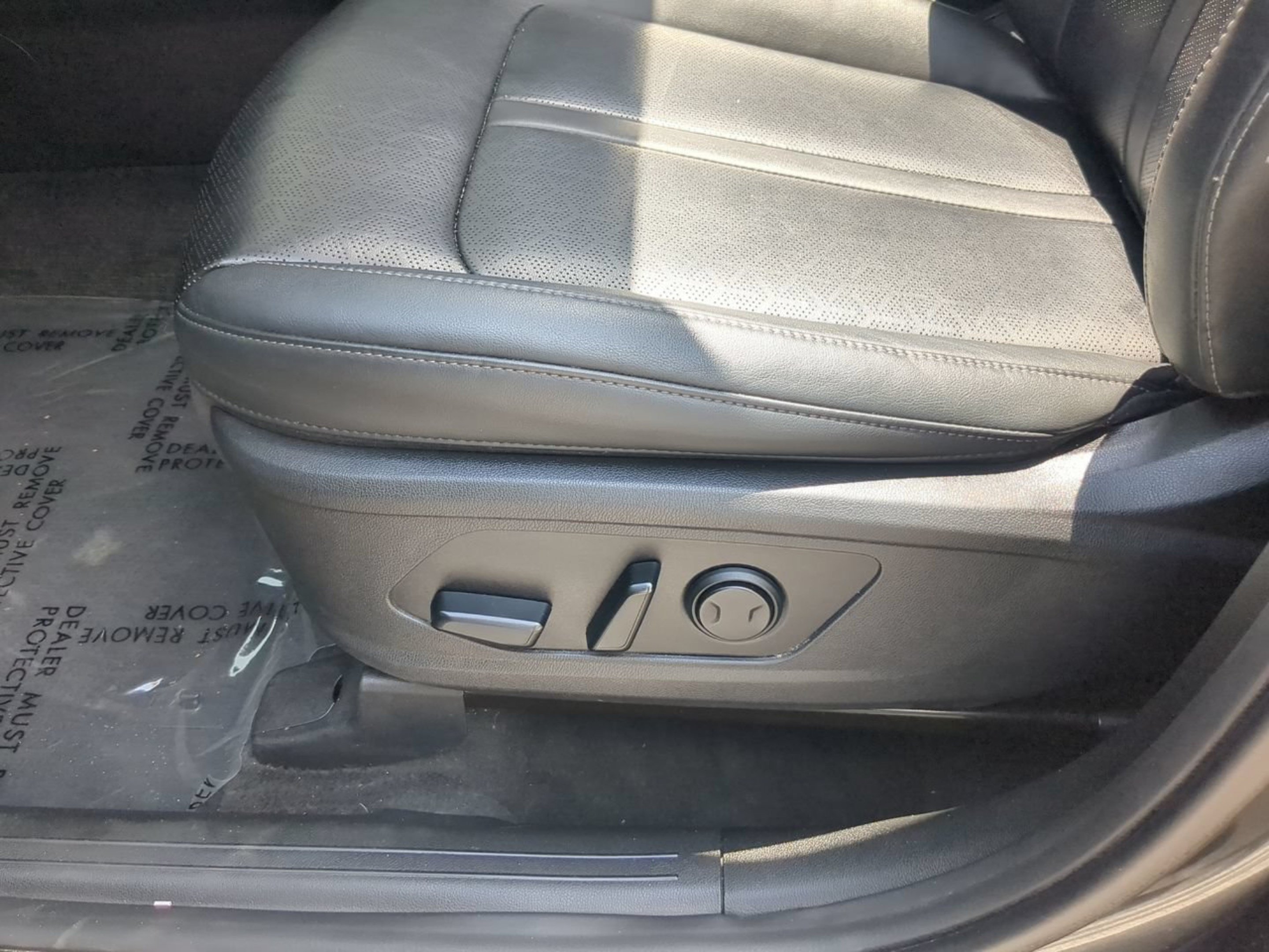 Certified 2022 Kia Sorento SX FWD image 23