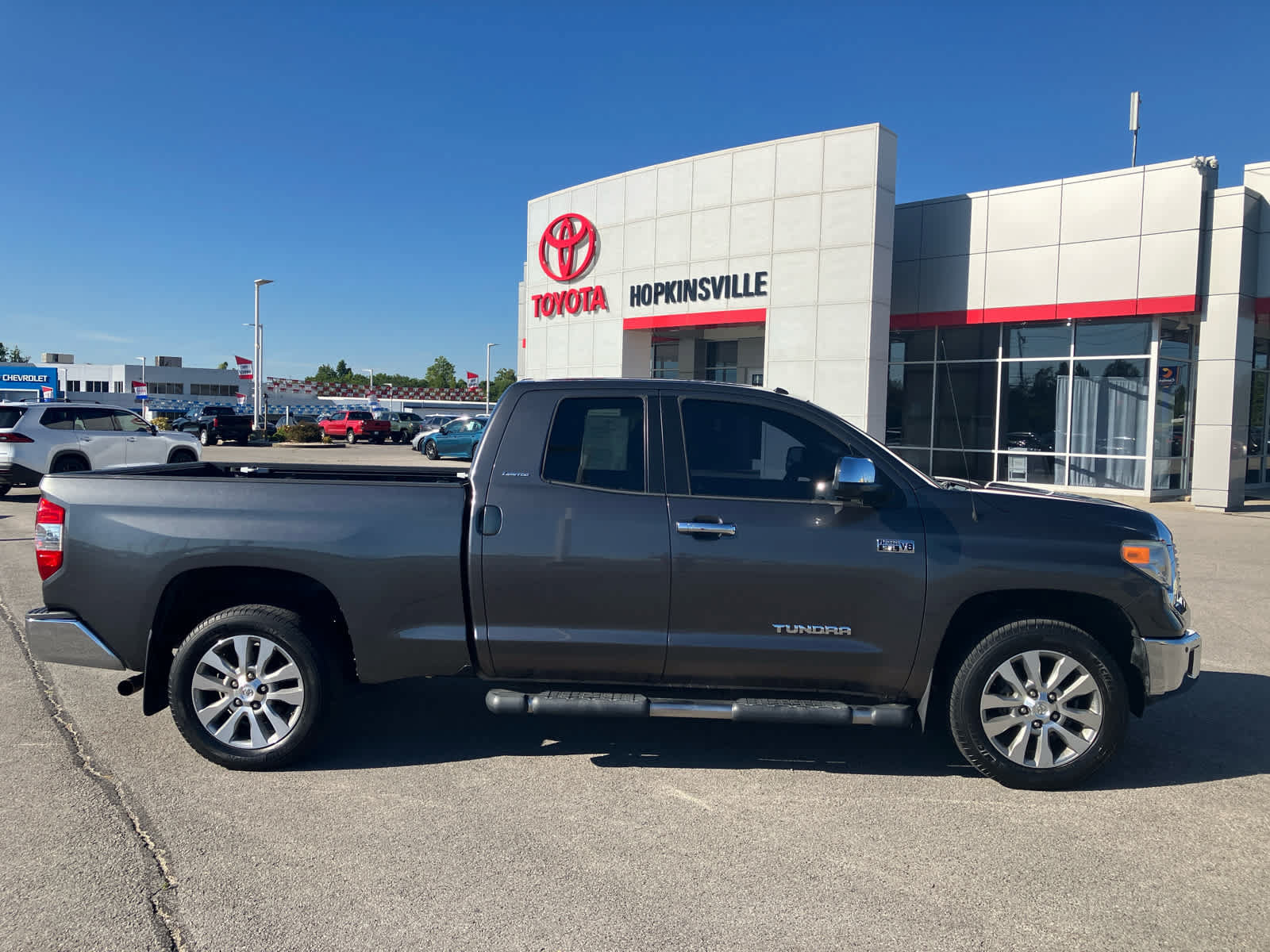 Used 2014 Toyota Tundra Limited w/ Limited Premium Package AWD/4WD image 8
