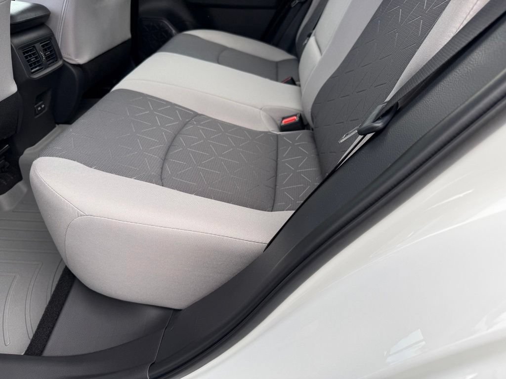 Certified 2025 Toyota RAV4 XLE AWD/4WD image 31