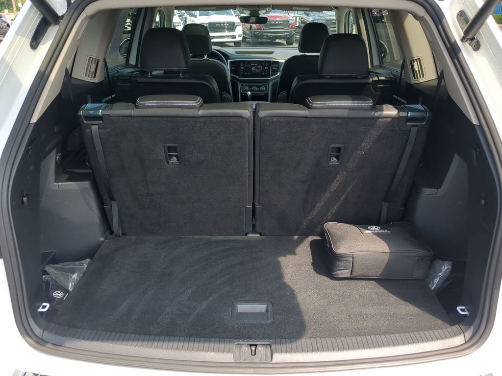 Used 2022 Volkswagen Atlas SEL Premium image 25
