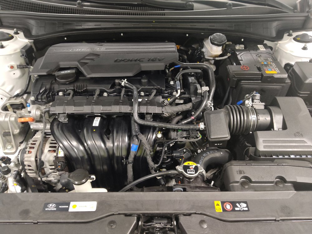 Used 2024 Hyundai Elantra SEL FWD image 30