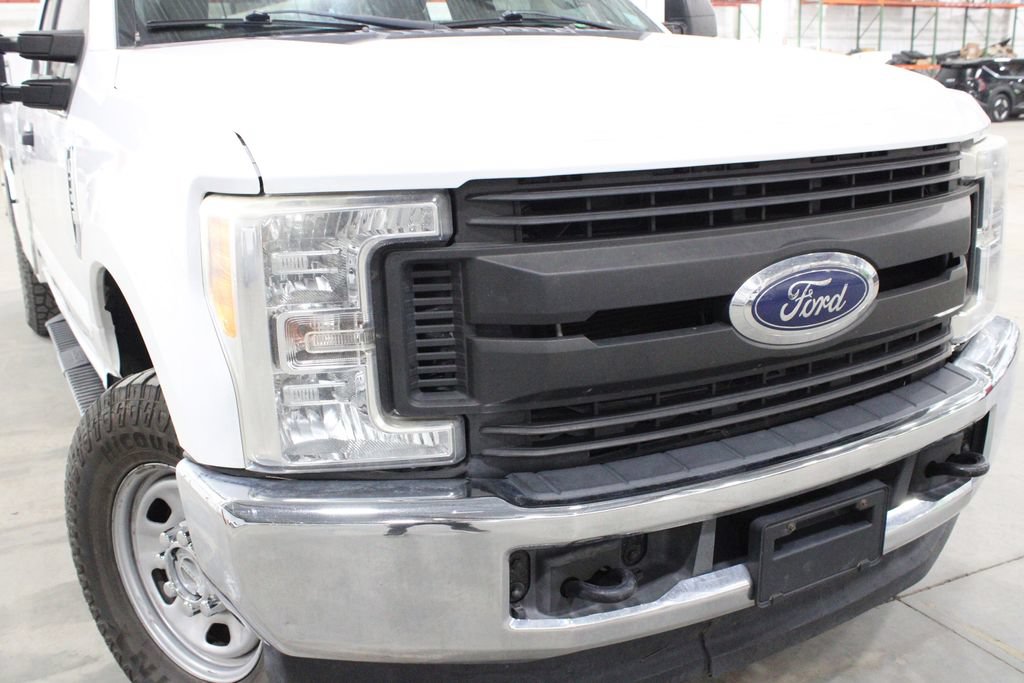 Used 2017 Ford F350 XL w/ Power Equipment Group AWD/4WD image 35