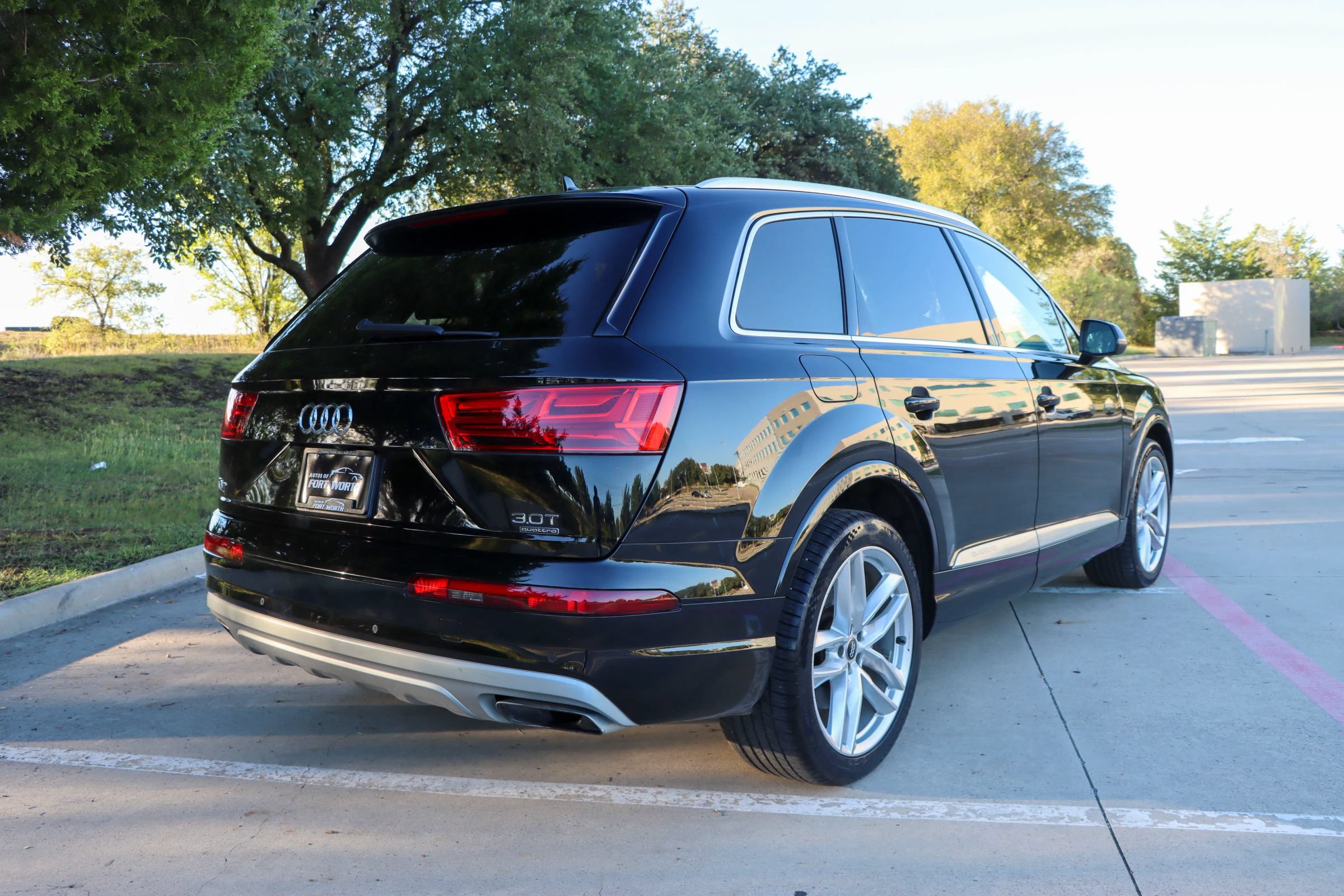 Used 2018 Audi Q7 3.0T Prestige w/ Prestige Package AWD/4WD image 7
