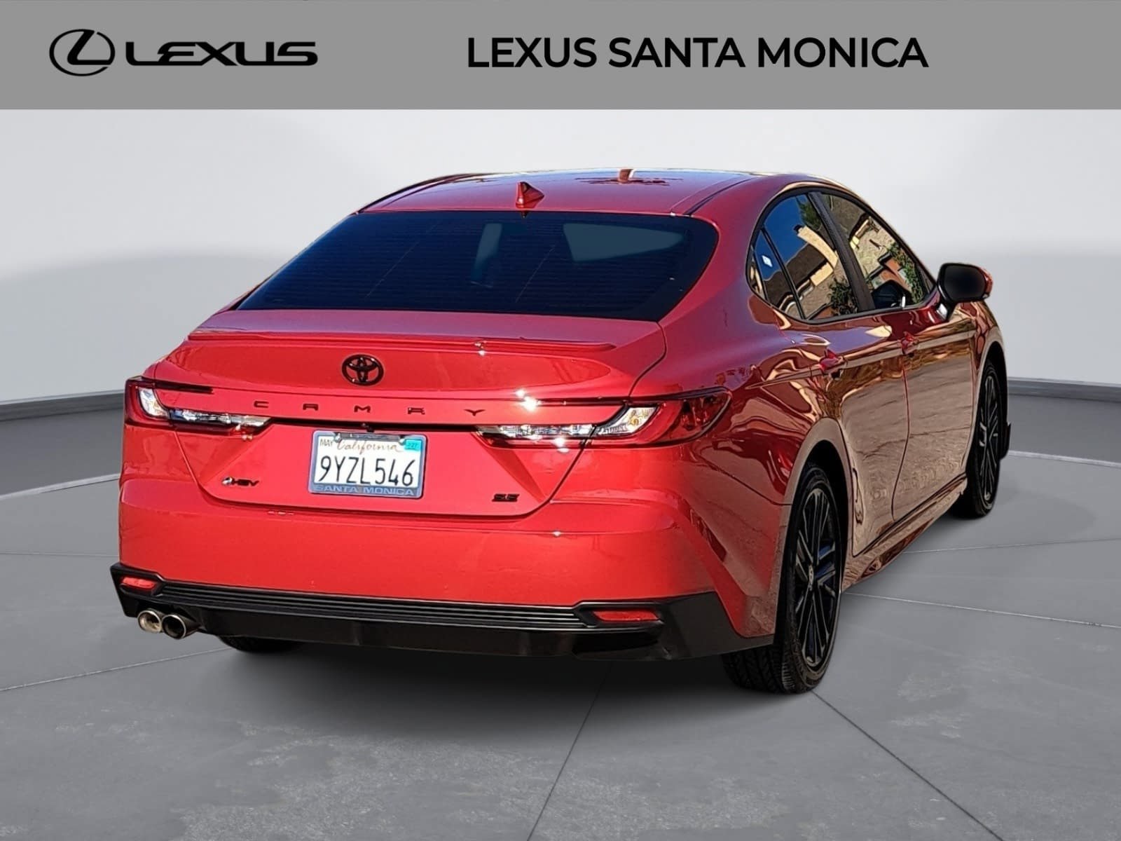 Used 2026 Toyota Camry SE FWD image 5