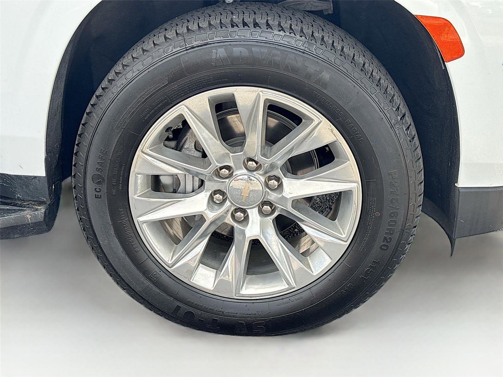 Used 2023 Chevrolet Suburban Premier image 36