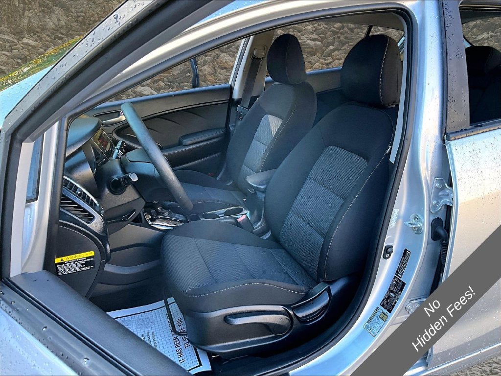 Used 2017 Kia Forte LX FWD image 19