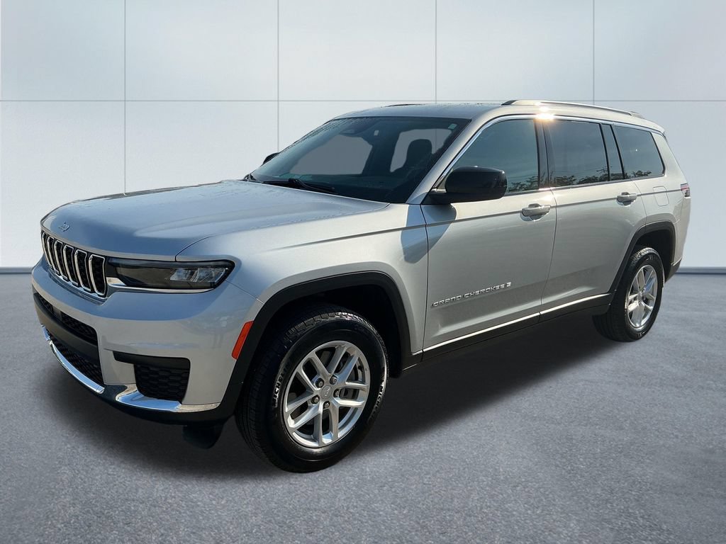 Certified 2025 Jeep Grand Cherokee L Laredo w/ Luxury Tech Group I AWD/4WD image 2