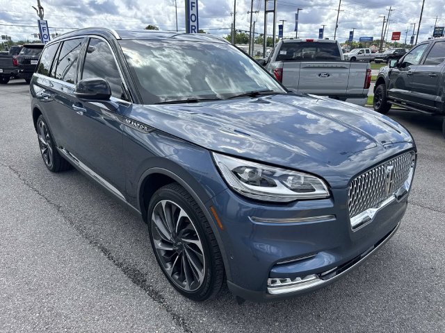 Used 2020 Lincoln Aviator Reserve w/ Equipment Group 202A AWD/4WD image 3