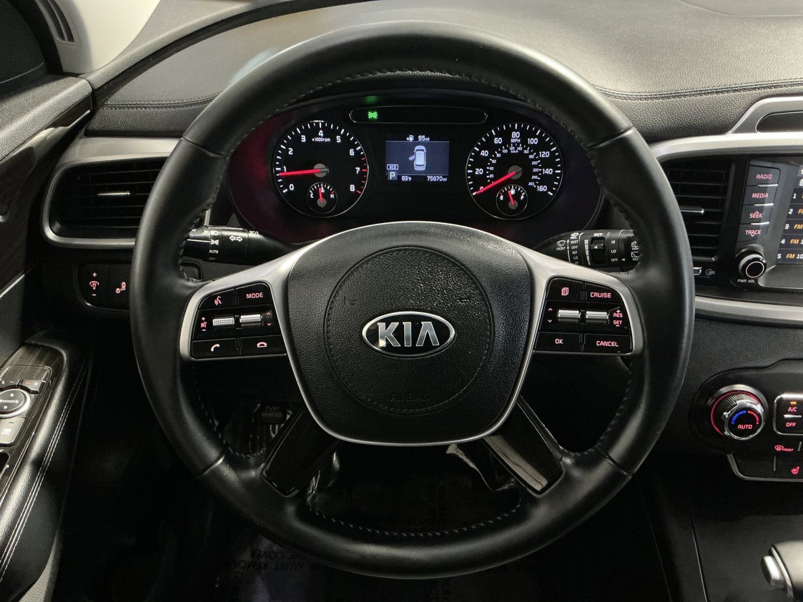 Used 2020 Kia Sorento S FWD image 17