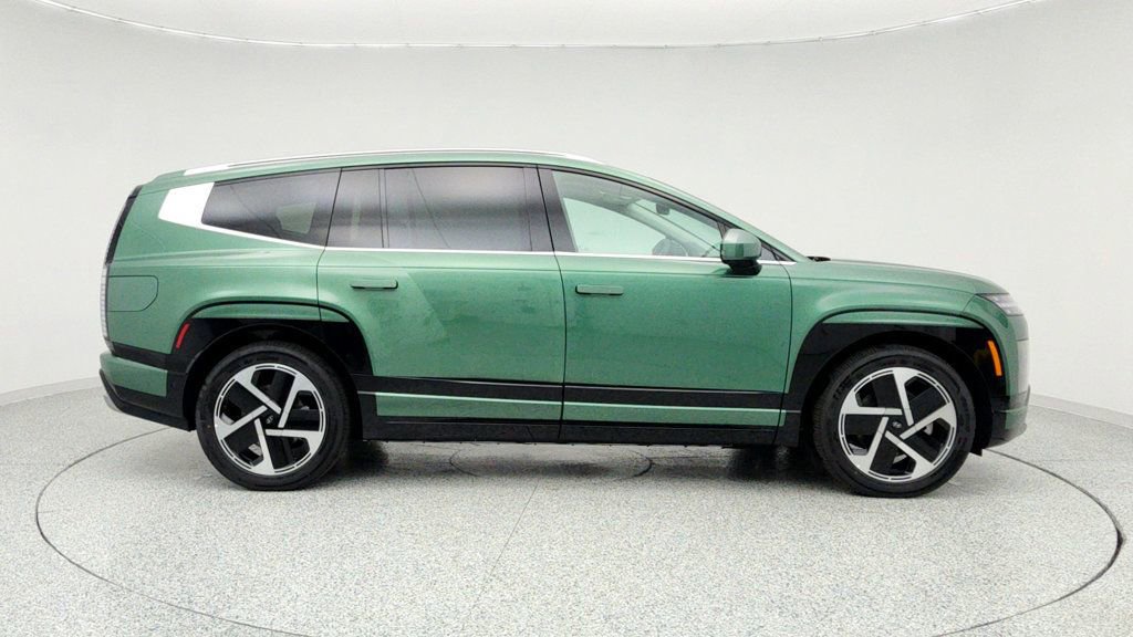 Used 2026 Hyundai Ioniq 9 Limited image 4