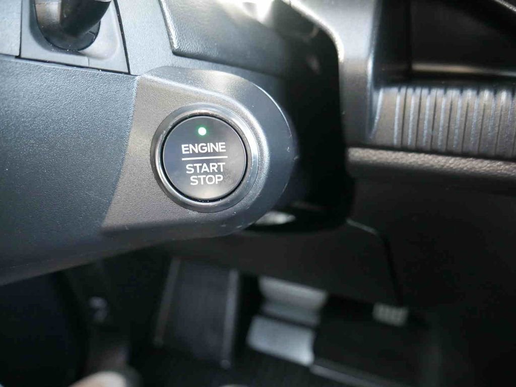 Used 2025 Ford Ranger Lariat w/ FX4 Off-Road Package image 37